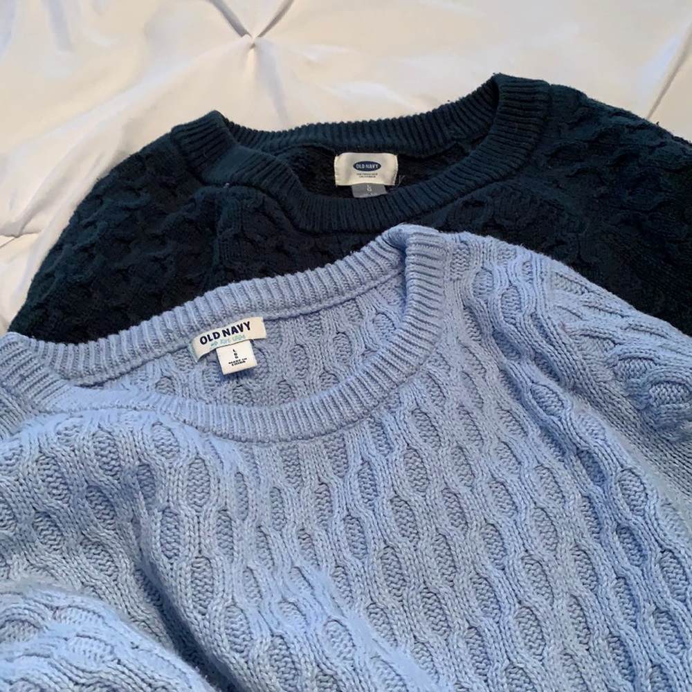 2 Scoop neck sweaters